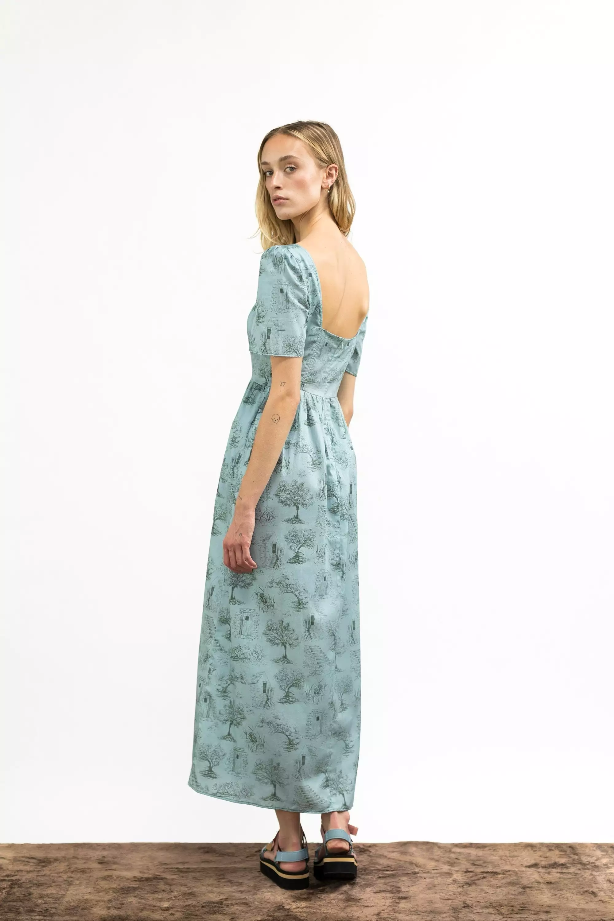 Beatrice Maxi Dress With Sweetheart Neckline / Cottage Blue + Pewter Green Cotton Toile