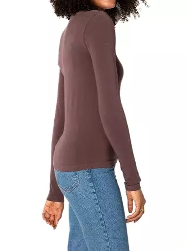 C'EST MOI Bamboo Short Turtleneck Top