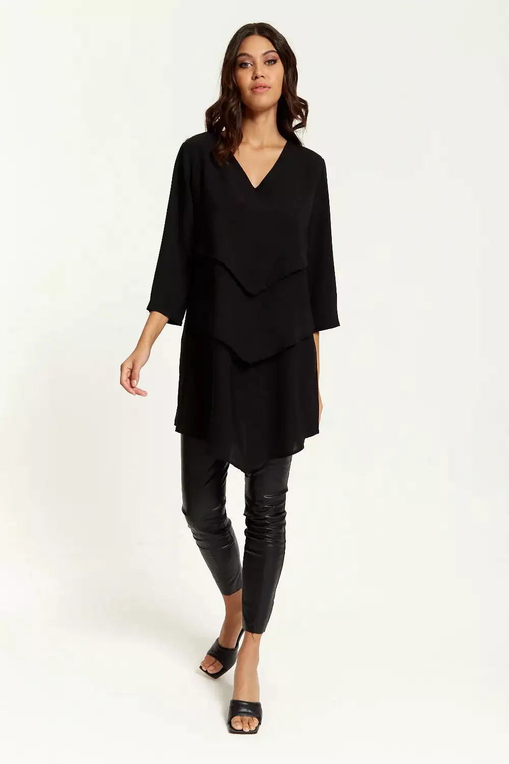 Hoxton Gal 3/4 Sleeves V Neck Oversized Layered Tunic