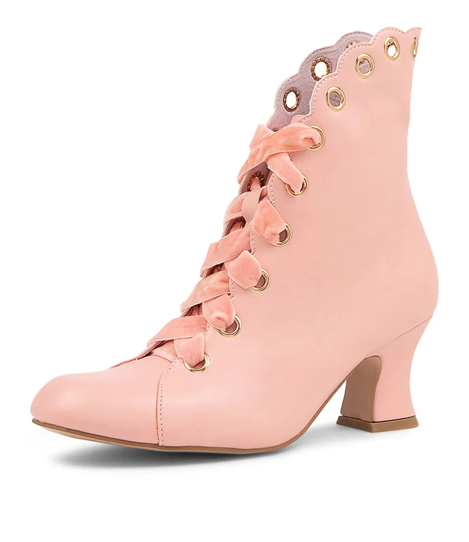 I LOVE BILLY Yonita Rose Dress Boots