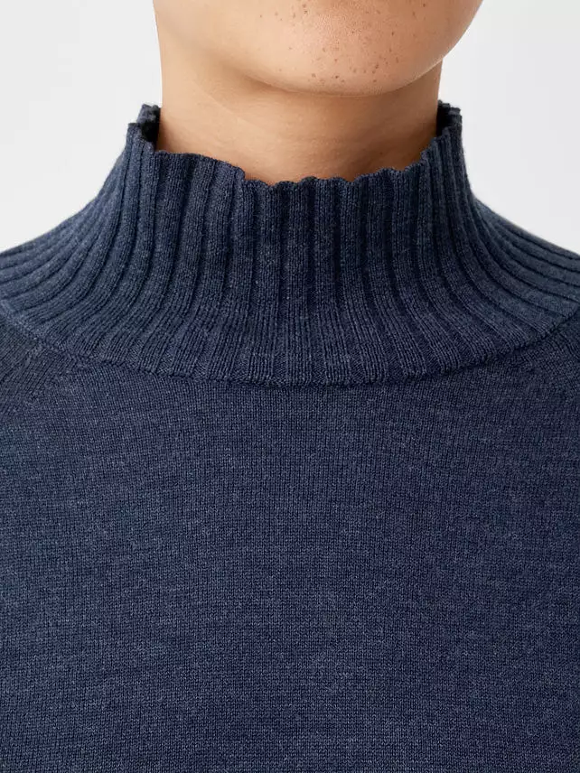 MERINO JERSEY TURTLENECK