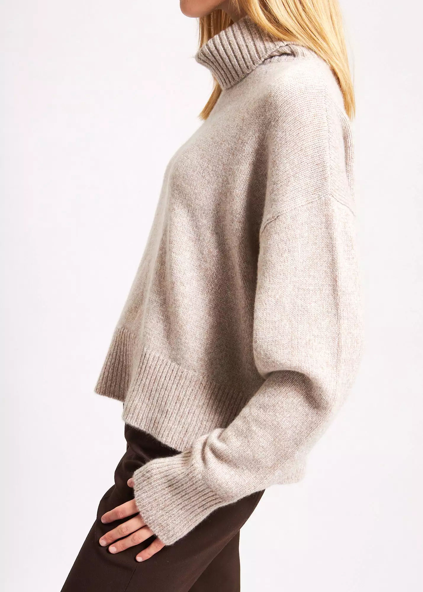 OVERSIZED CASHMERE TURTLENECK