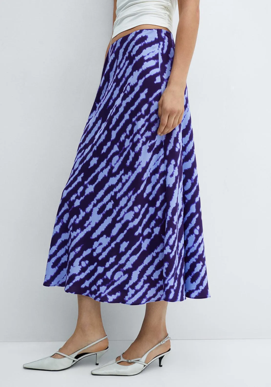 Printed satin skirt