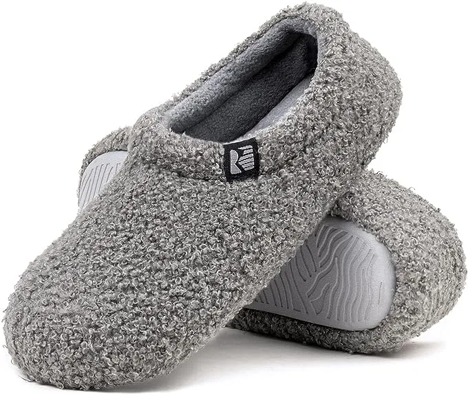 Women's Fuzzy Fleece Closed Back Indoor Slipper